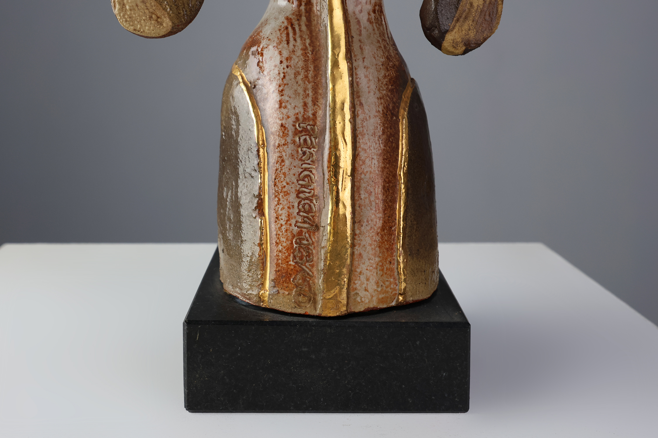 Totem signed and numbered by Elisabeth Vandeweghe for Perignem, Belgium, 1970sthumbnail